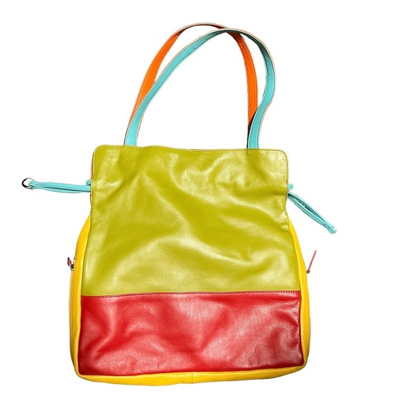 ili Color Block Leather Drawstring Shoulder Bag - Picture 3 of 10